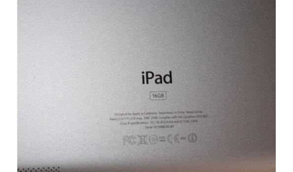 Tablet APPLE, iPad A1416, werking niet gekend, zonder kabels, mogelijks Icloud locked, met cover